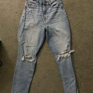 American Eagle Curvy Mom Jean
